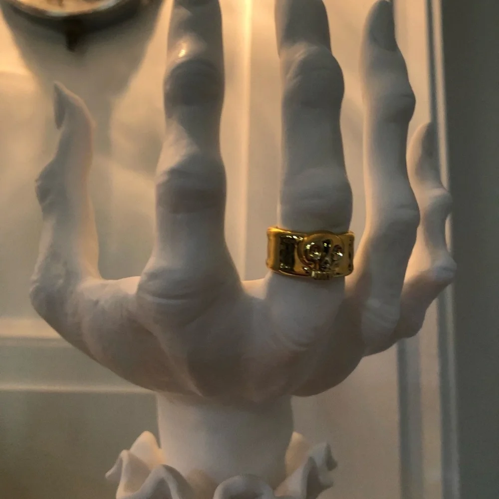 RETIRED BATH & BODYWORKS 2022 WITCHES PEDESTAL SINGLE CANDLEHOLDER - Picture 4 of 8